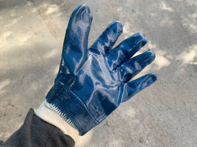 Перчатки нитриловые с полным покрытием синие манжет резинка